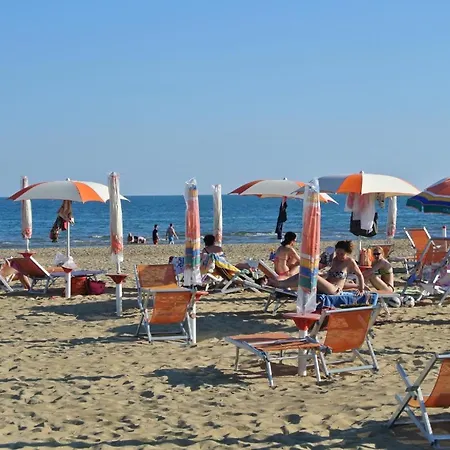 Fuer 5 Personen Ca 36 Qm In Bibione, Adriakueste Italien Und Umgebung アパート